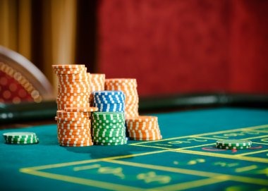 Live blackjack table with croupier on prediksi totopaedi